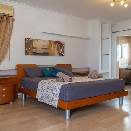 Lejlighed Huge Floor Penthouse With Breathtaking Views